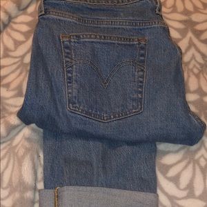 VINTAGE LEVI’S DENIM JEANS